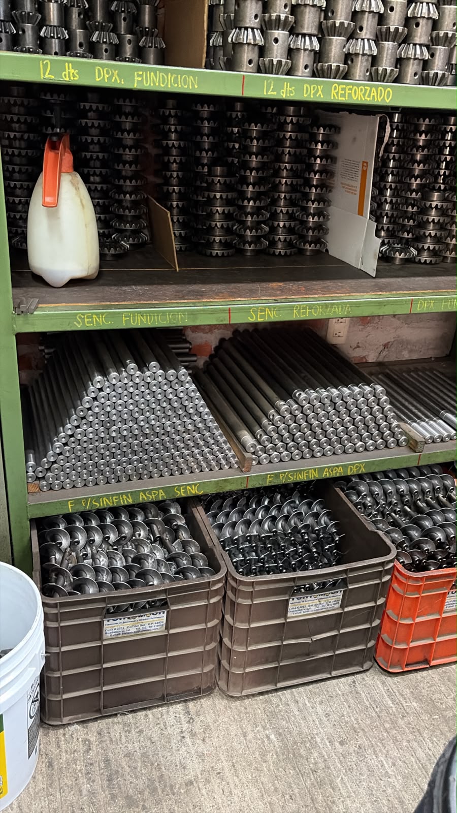 Flechas de sinfín y aspas en existencia